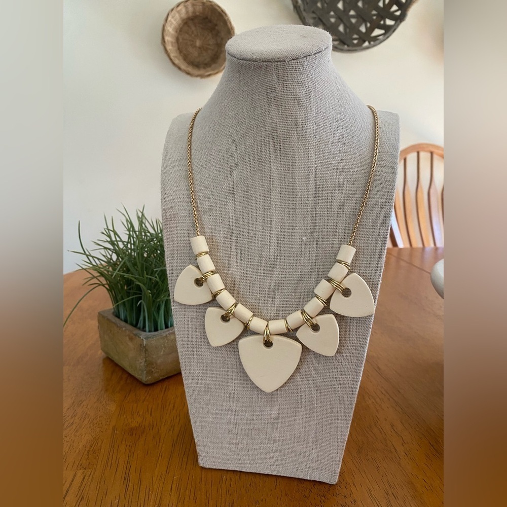 Handmade/Hand crafted polymer Clay statement necklace in ivory and gold - Picture 3 of 4